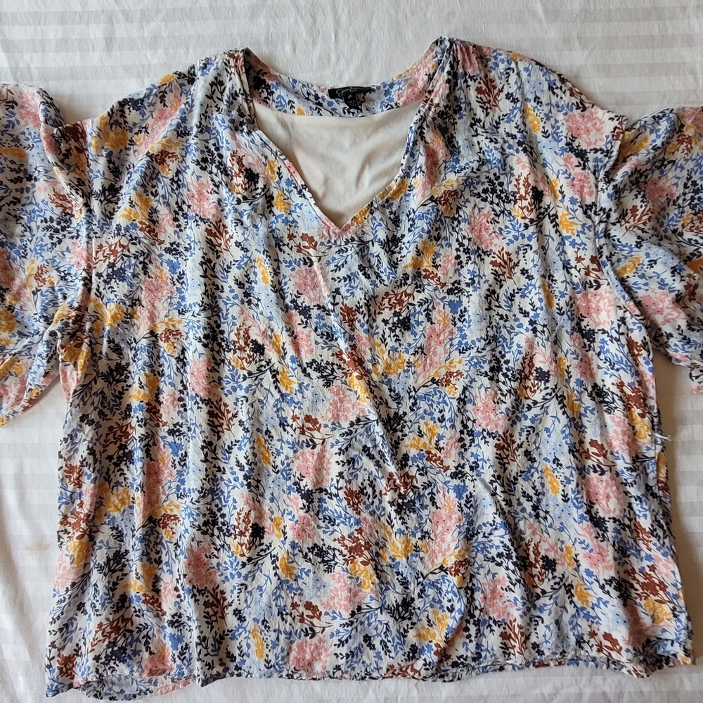 Jessica Simpson Floral V-Neck Women's Top Size 3X